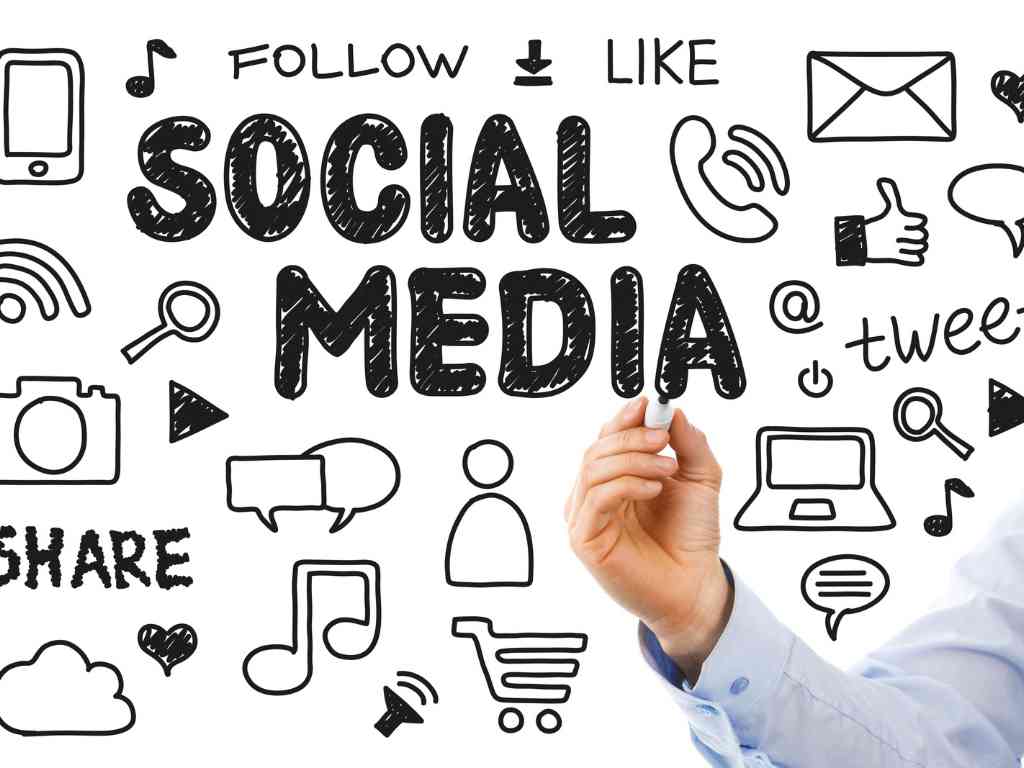 Start a social media consulting firm
