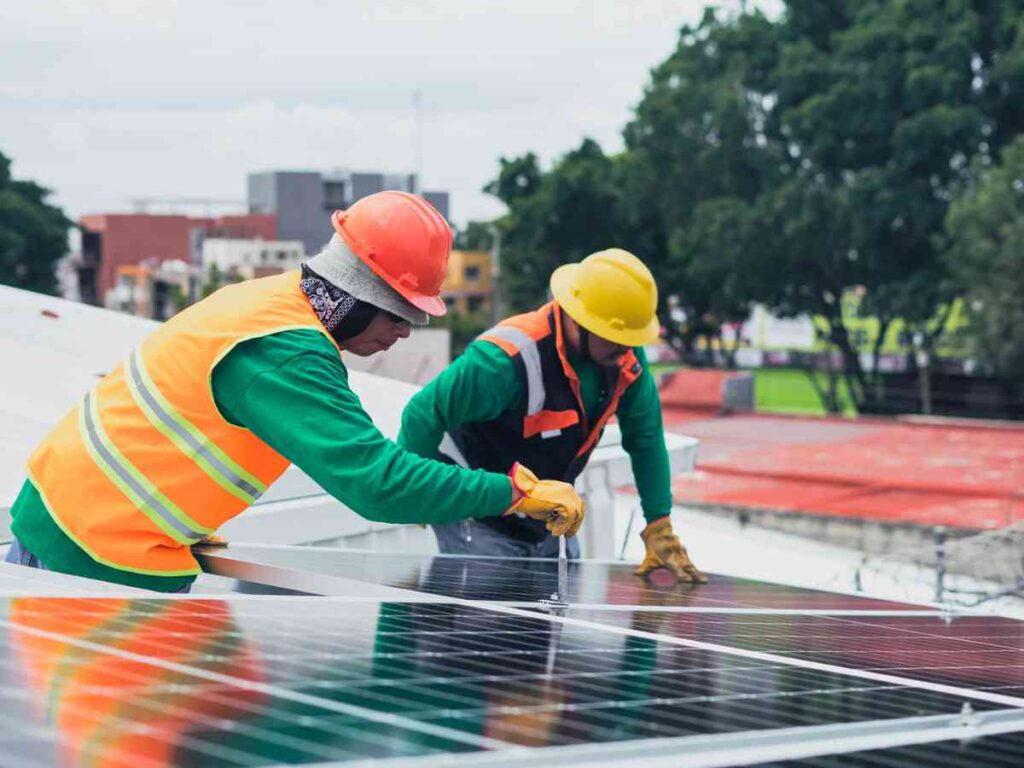 Provide Solar panel installation service